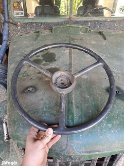 uaz gaz 69 volant - 2