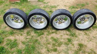 Elektrony s pneumatikami 215/55R17 - 2