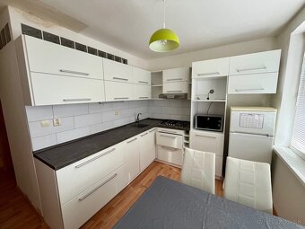 Na PREDAJ / Železníky / Užhorodská / 2 izbový byt - 52m2 - 2