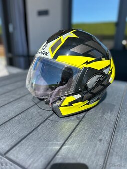 Vyklapacia prilba Shark vel M - 2