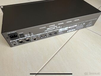 Predam stage box Behringer s16. - 2