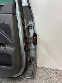 Škoda Superb II 2 kombi 2008- ľavé zadné dvere - 2