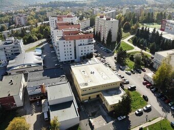 Prenájom - obchodné priestory, Kyjevské námestie BB - 2