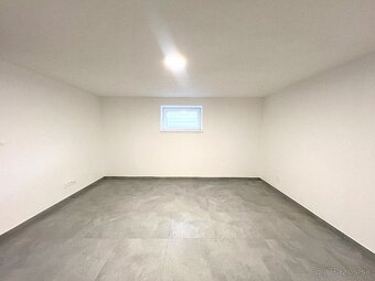 PRENÁJOM priestor 17m2 V. Bielice -Partizánske - 2