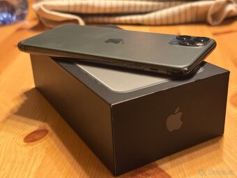 iPhone 11 Pro Max 256gb, Midnight Green - 2