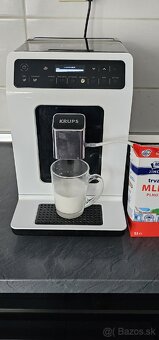 Kávovar Krups EA89 - 2