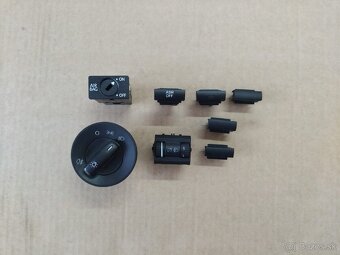 spínače, vypínače Octavia 2 - 2