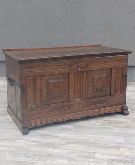 Truhlica z masívneho dubového dreva. - 2