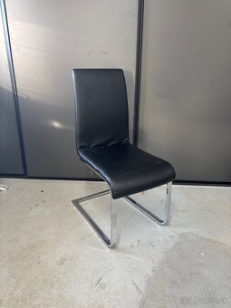 Stolička jedálenska - 2