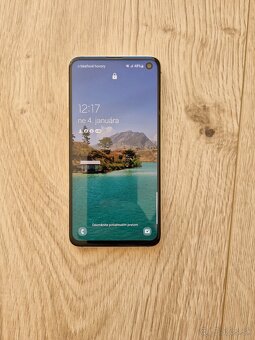 Samsung galaxy s10e - 2