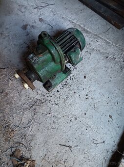 Elektromotor s prevodovkou - 2