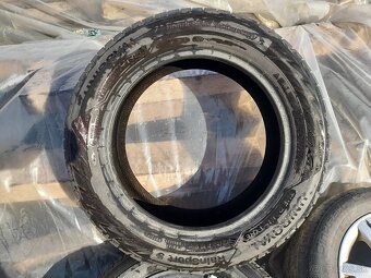 Predam 1ks pneumatiku 205/55r16 - 2