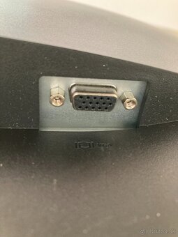 Monitor DELL - 2