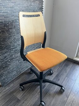 Ergonomická stolička XACT kancelárska drevená - 2