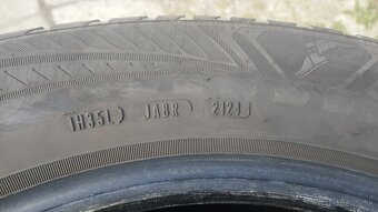 Predám celoročné pneu Goodyear Vector 4seasons 225/55r18 - 2