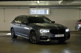 BMW 540i xDrive Touring - 2