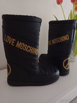 LOVE MOSCHINO SNEHULE - 2