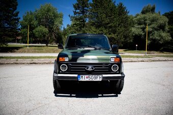 Lada Niva Bronto - 2