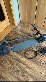 Kolobežka elektrická XIAOMI MI Electric Scooter 4 - 2