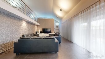 NA PREDAJ VEĽKÝ RODINNÝ DOM SENICA - 2