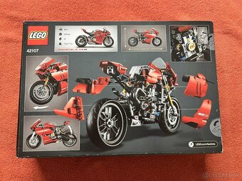 Lego Technic 42107 Ducati Panigale V4 R - 2