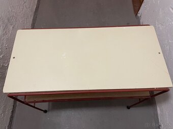 Odkladací stolík - 2