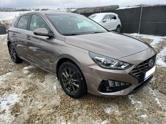 Hyundai i30 1.5 benzín 2021 - 2