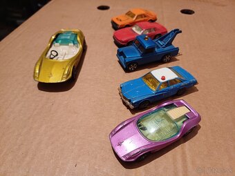 Staršie modely Corgi a Corgi Juniors - 2