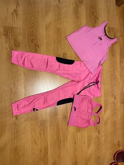 Znackove oblecenie - 2