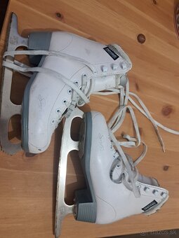 Dievčenské korčule 34 - 2