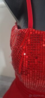 Červené spoločenské šaty - 2