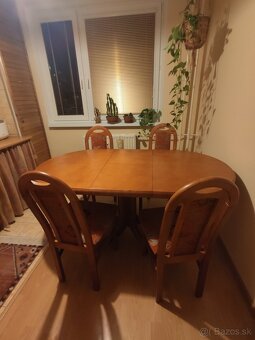 Jedálenský stôl a stoličky - 2