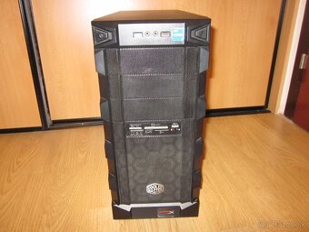 2x Xeon E5-2640 v4,RX 560 GAMING,SSD,SSHD,W-11. - 2