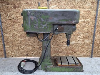 Vŕtačka jihokov hustopeče V-16 - 2