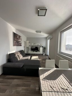 Slnečný dvojizbový byt - 2