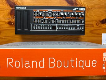 Roland Boutique JP-08 - 2