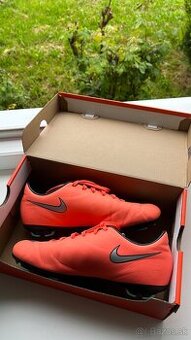 Kopačky NIKE Mercurial Victory FG Jr. Det - 2