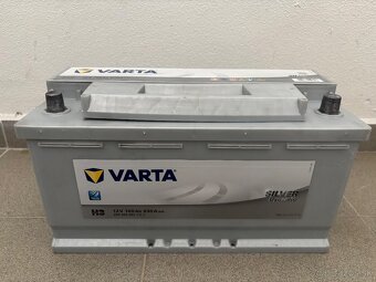 Autobateria Varta Silver Dynamic 12v 100Ah 830a - 2