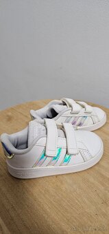 Adidas tenisky (v.23) - 2