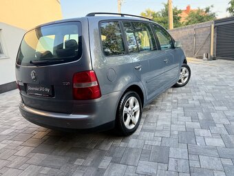 Volkswagen Touran 7miest SR - 2