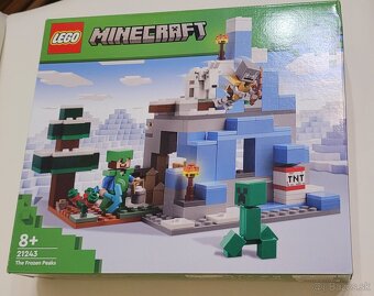 Lego Minecraft Ladove hory - 2