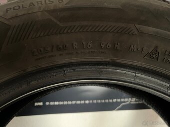 205 60 r16 zimne pneu Barum - 2