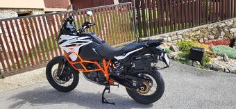 KTM adventure1090r - 2