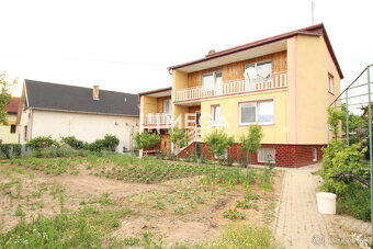 NA PREDAJ: Priestranný 6-izbový rodinný dom Košice - Vyšné O - 2