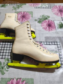 Korčule na ľad, veľkosť 38 - 2