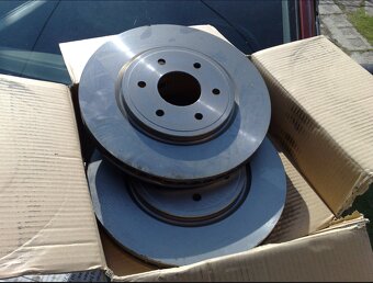 Predám LACNO nové brzdové kotúče Nissan Navara a Pathfinder - 2