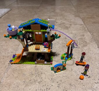 Lego Friends - Dom na strome Mia 41335 - 2