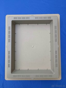 Včelie úle-štvorstranné stropné krmítko 5l - 2