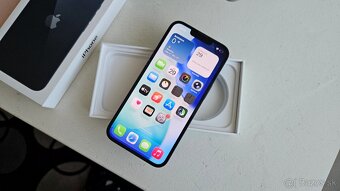 Apple iPhone 13 tmavý 128GB - 2