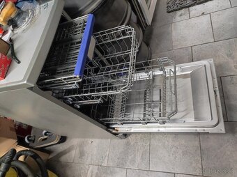 Umývačka riadu - 2